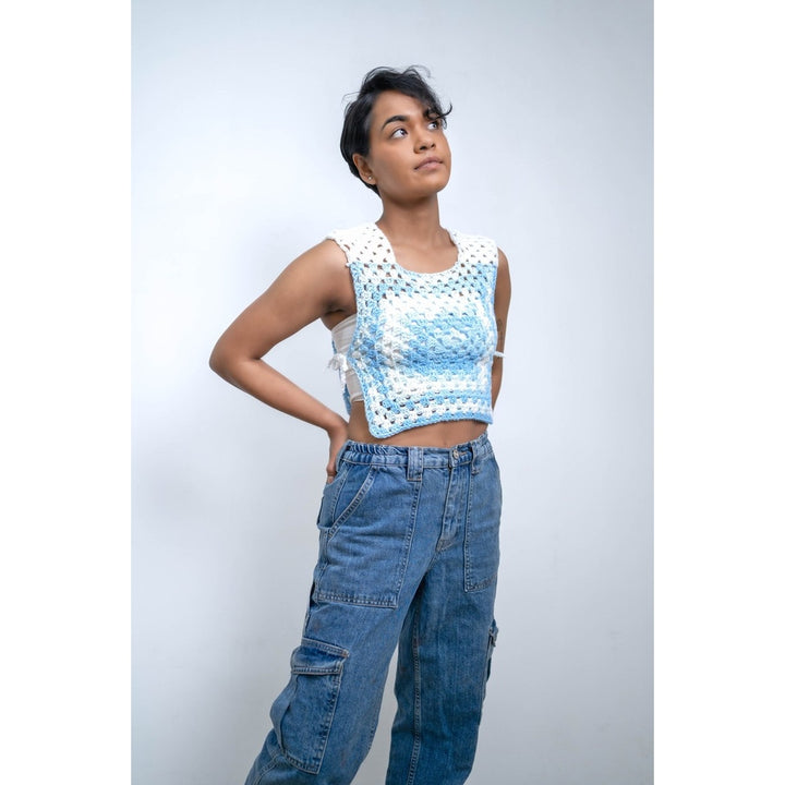 I'm Blue Giant Granny Square Crop Top nazimaknits