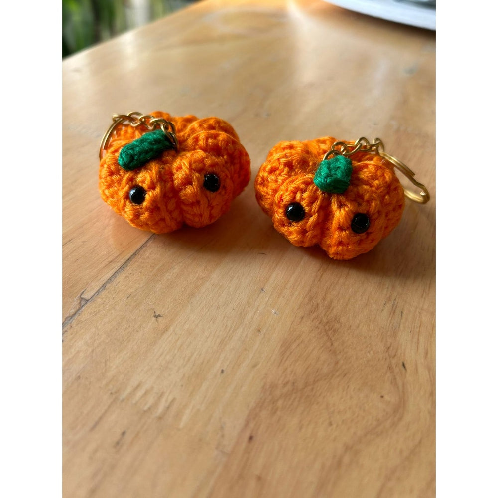 Autumn Bliss Crochet Pumpkin Keychains nazimaknits