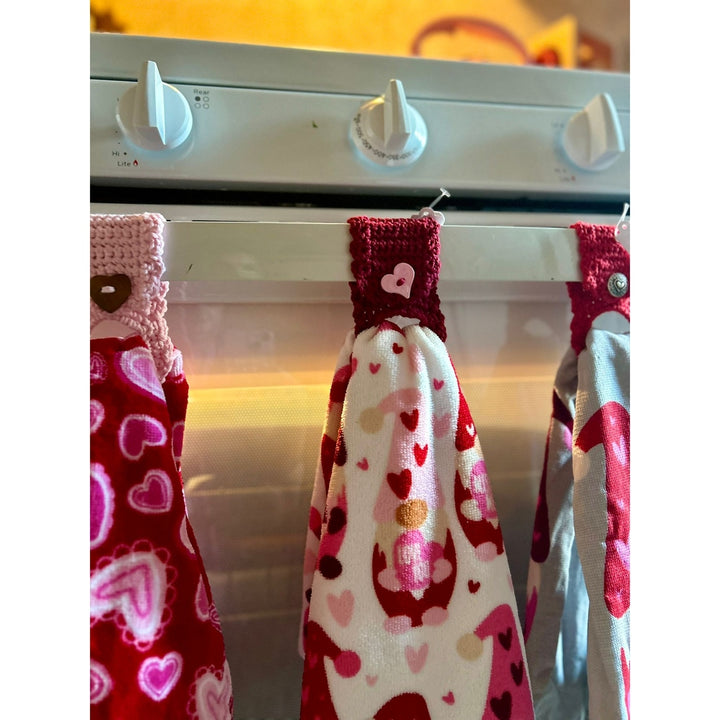 Heartfelt Romance Crochet Towel Holder Set with Complimentary Towel nazimaknits