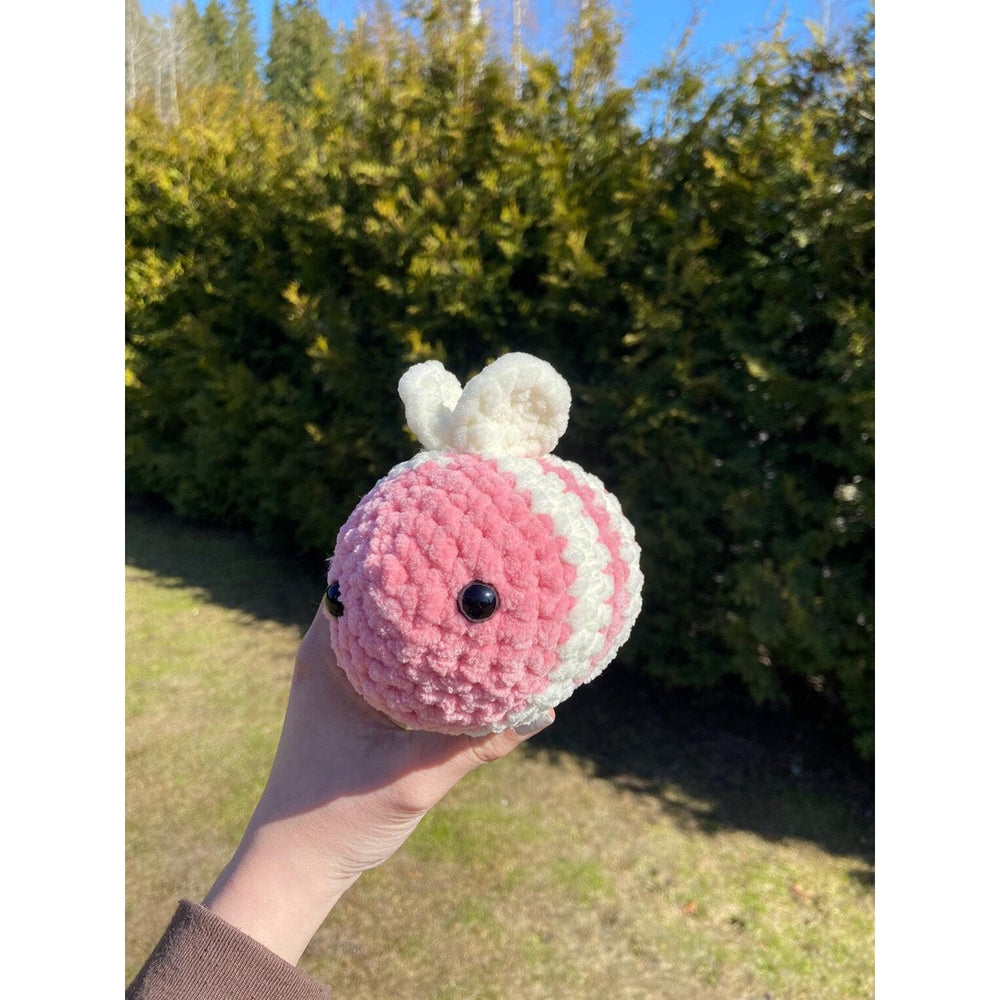 Buzzy Bee Crochet Plush 🐝 nazimaknits