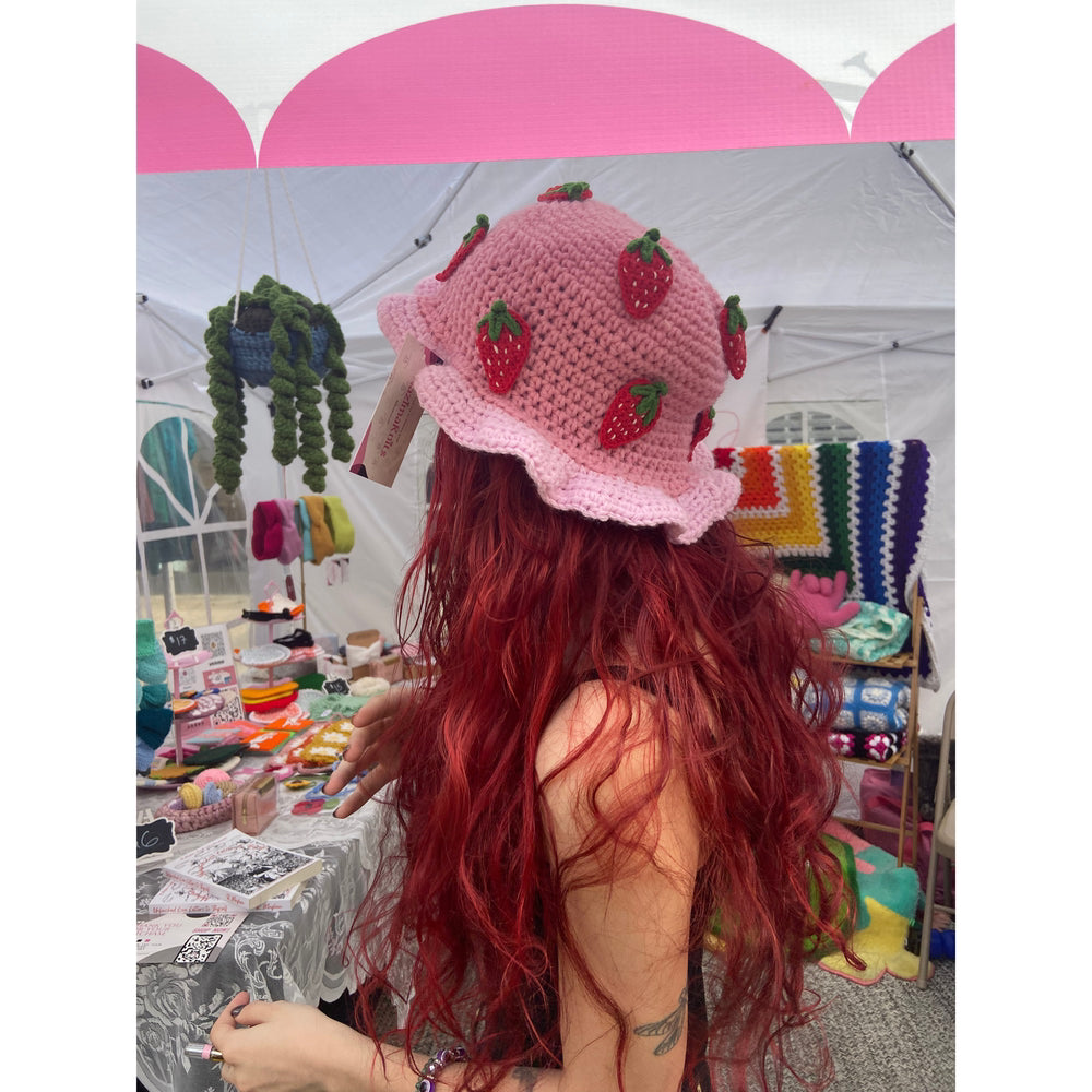 Stylish Bucket Hat | Trendy Sun Protection | Elevate Your Look nazimaknits