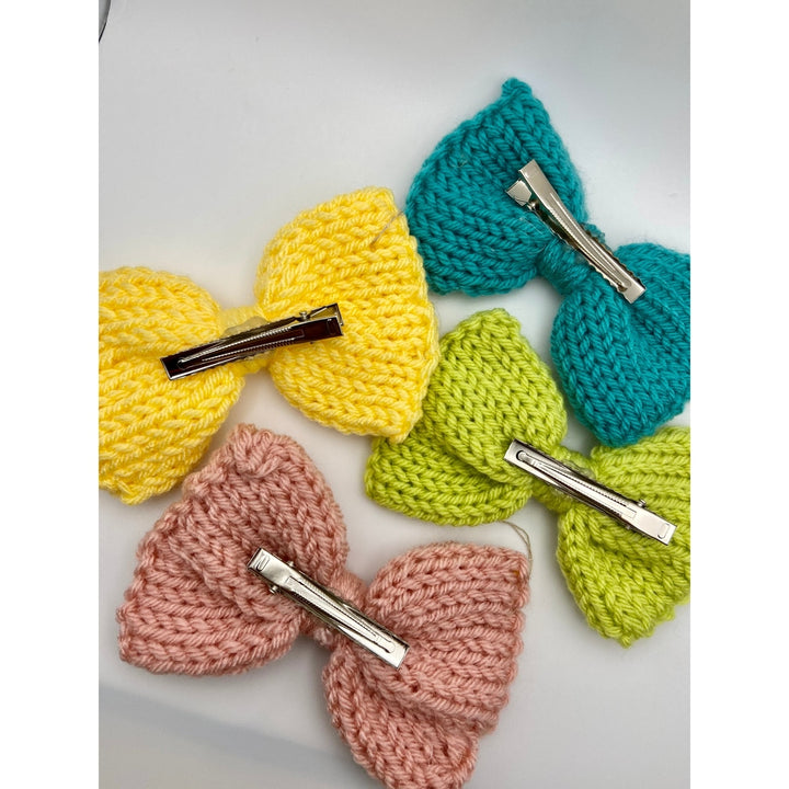 Hand-Crocheted Bows π nazimaknits