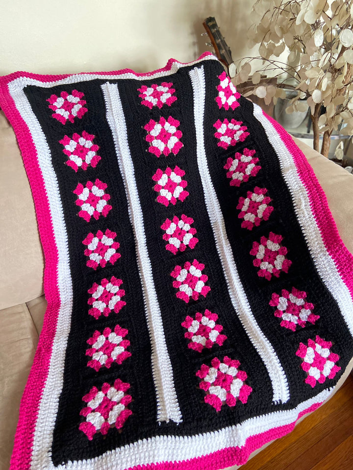 Vintage Crochet Fuschia Baby Blanket | NazimaKnits